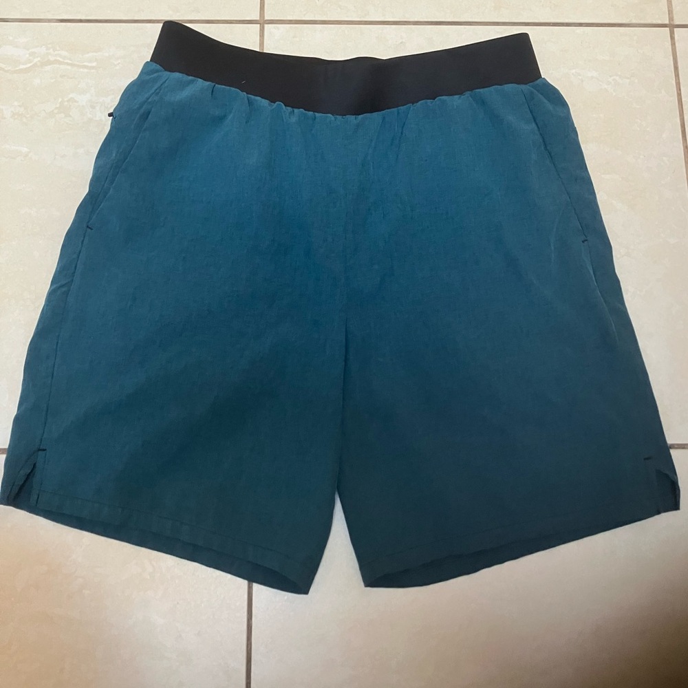 Tek Gear Men’s Size Small Shorts with Black Waistband